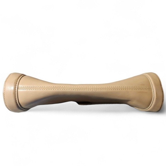 Cole Haan Trinity Beige Leather Wristlet Bag Silver Chain Magnetic Closure - Picture 2 of 9